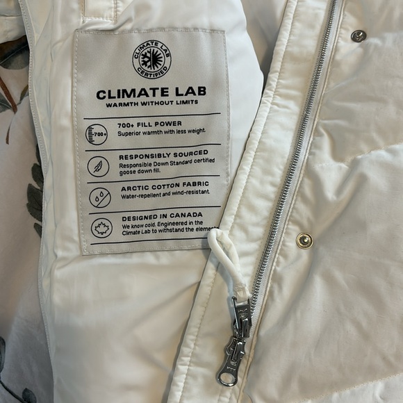 Gifts for Her 🎁☁️Long XS Aritzia Cloud Puff - Picture 10 of 14